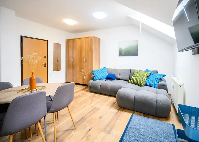 アパート The Loft *